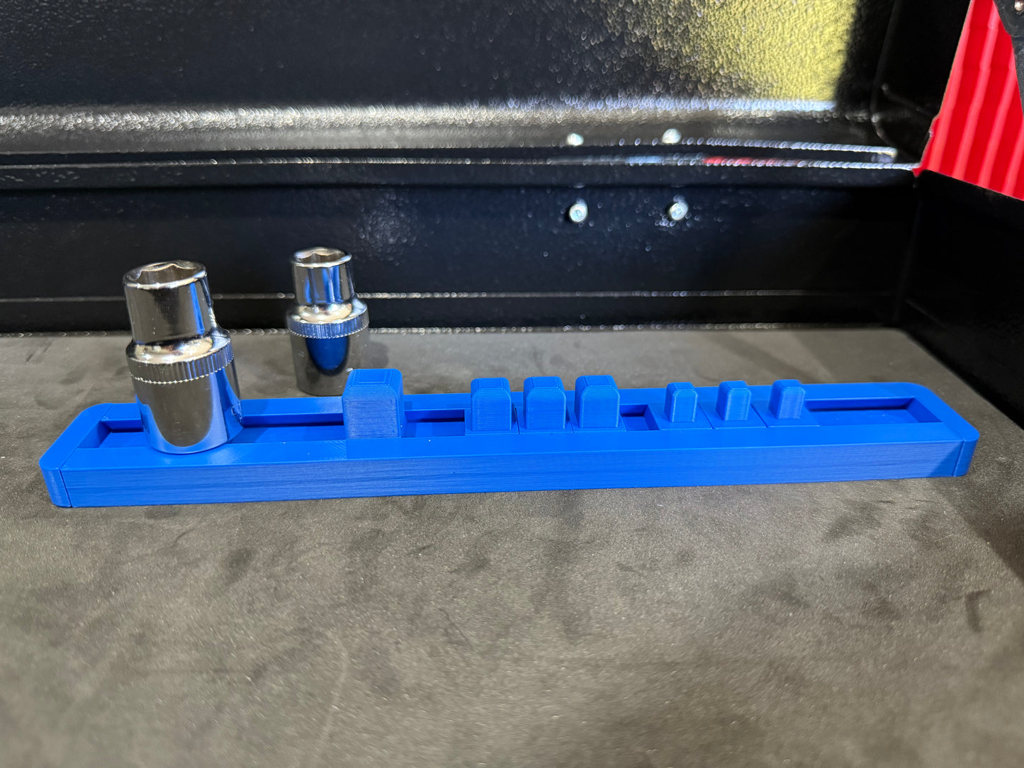 Adjustable Socket Holder