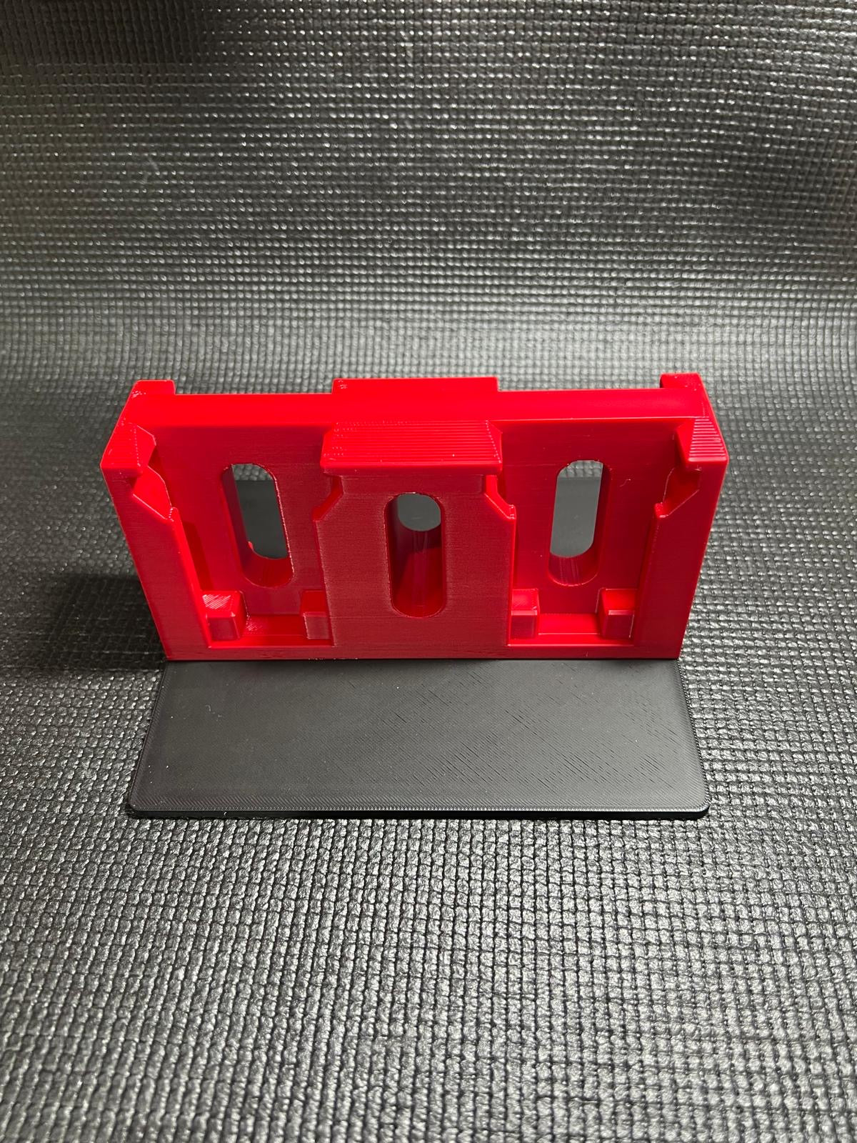 Magnetic Milwaukee M18 Battery Holder (Holds up to 4)