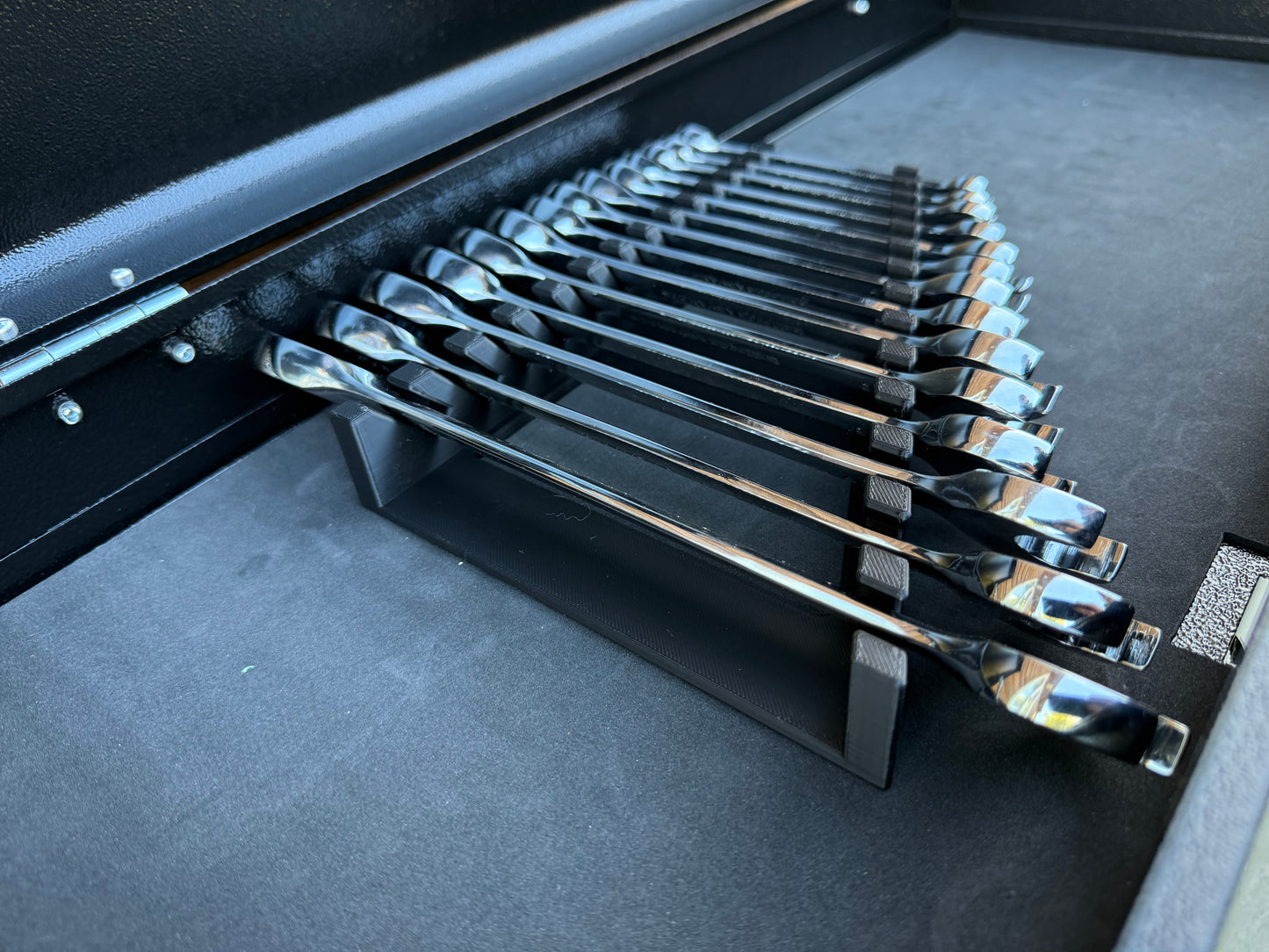 Halfords Advanced Spanner Rack - Angled 14 Slots 6mm-19mm