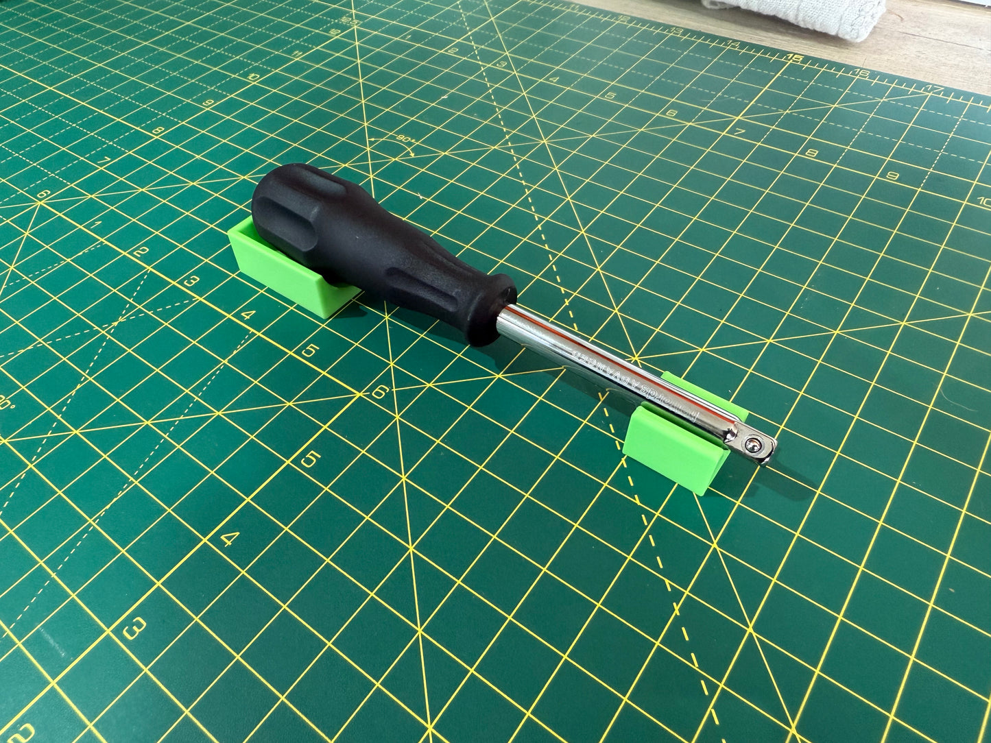 Halfords Advanced 1/4" Spinner Handle Holder