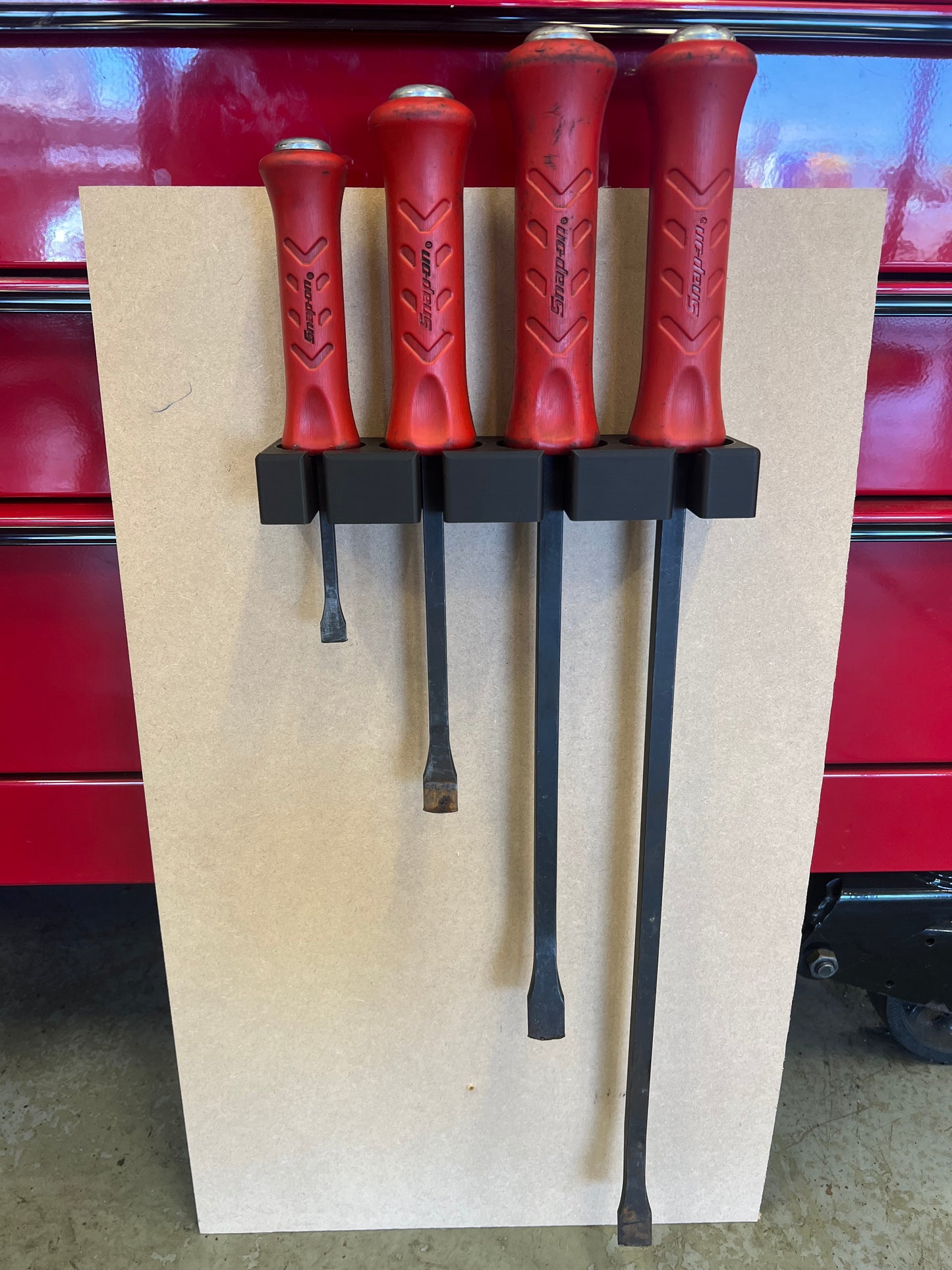 Snap On Pry Bar Holder - Wall Mounted (Holds 4)