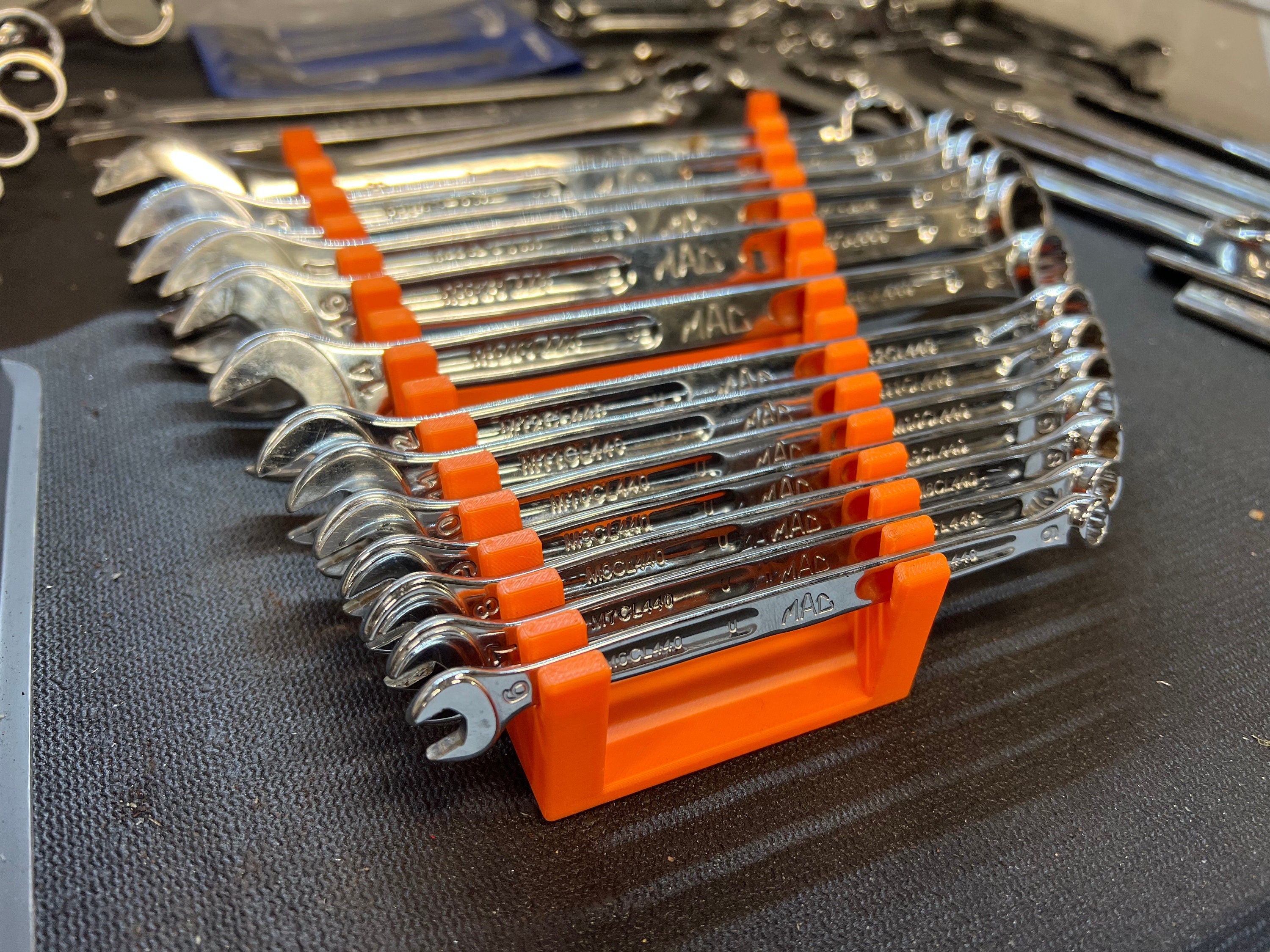 Spanner Rack - Angled 15 Slots | 6mm-20mm – 3D Rhino Ltd